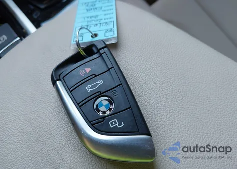 2021 BMW X3 xDrive30I z USA, uszkodzony, nr VIN 5UXTY5C04M9H69733